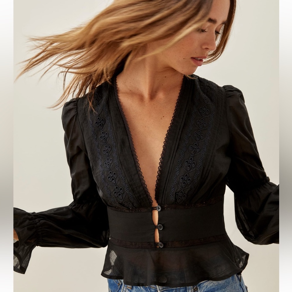 Reformation Meadowlark Blouse - Picture 2 of 11